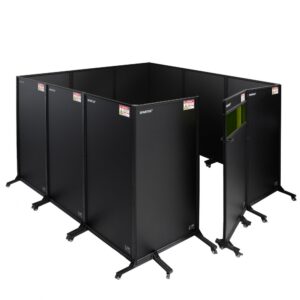 Zabudowa stanowiska laserowego SPARTUS PROTECT 3360x3300 z drzwiami i podglądem