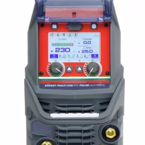 Front spawarki EXPERT MULTI 230 PFC 4in1 Pro5 z widocznym 5-calowym panelem dotykowym oraz gniazdami prądowymi.