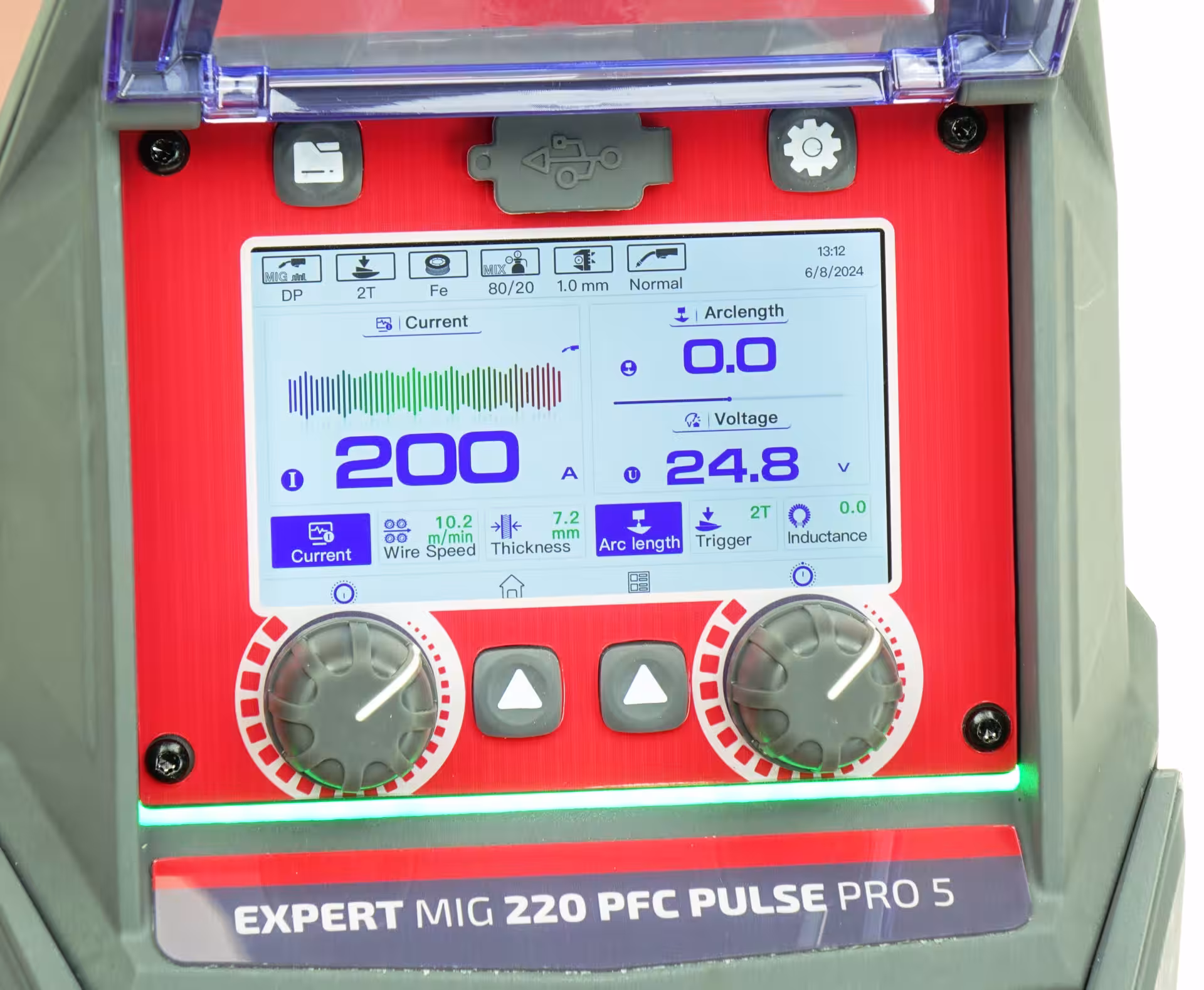 Spawarka inwertorowa EXPERT MIG 220 PFC PULSE Pro5 LCD z dotykowym wyświetlaczem 5 cali, funkcją podwójnego pulsu i uchwytem MIG 24